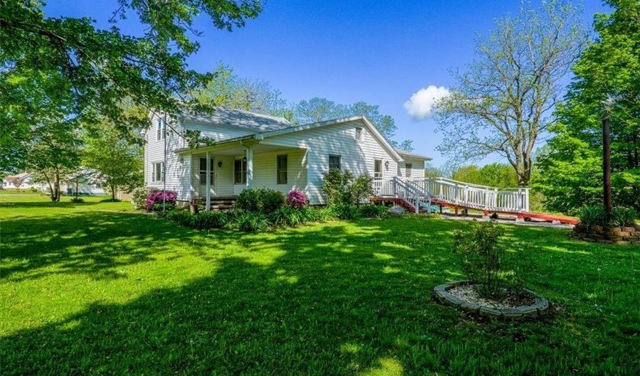 2055 S Ridge Rd W, Ashtabula, OH 44004 - 3 Beds, 3 Bath