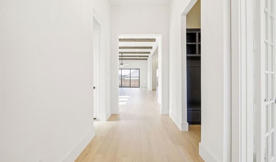 480 Shadowfax Dr, Aledo, TX 76008 - 4 Beds, 3 Bath