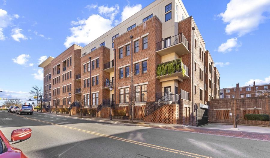 181 E REED Ave 411, Alexandria, VA 22305 - 2 Beds, 2 Bath