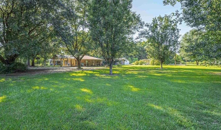 6065 OSBORN Rd, Bastrop, LA 71220 - 3 Beds, 2 Bath