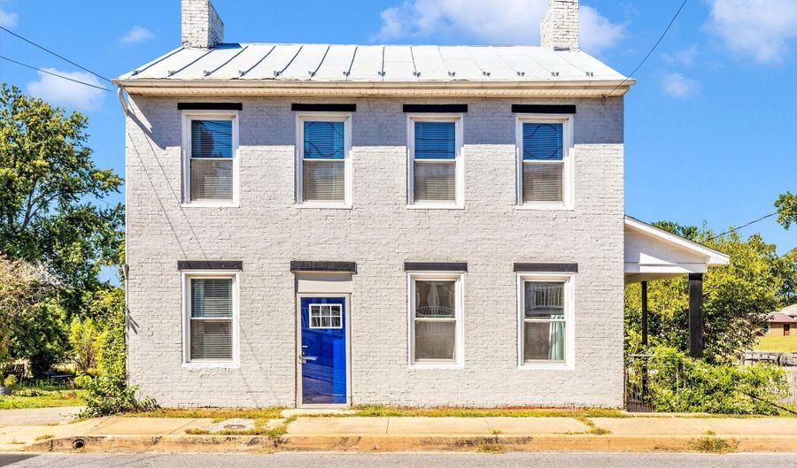 123 POTOMAC St, Boonsboro, MD 21713 - 3 Beds, 3 Bath