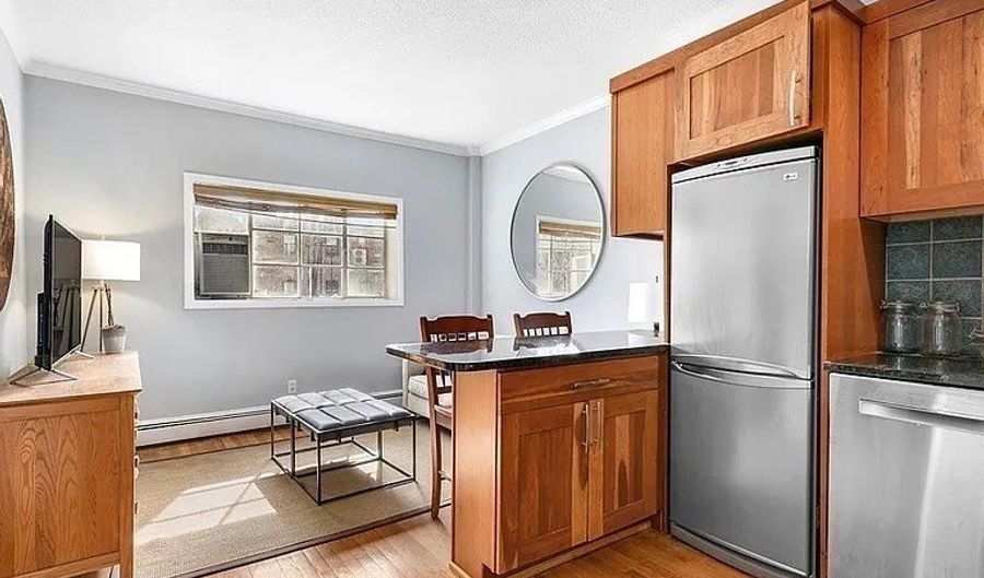 511 Beacon 10, Boston, MA 02215 - 1 Beds, 1 Bath