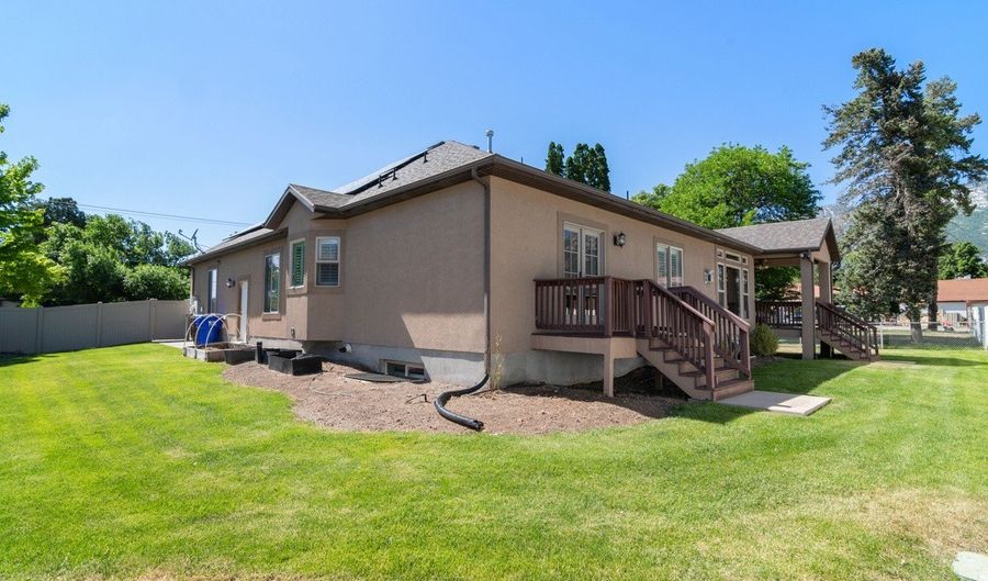 242 N 200 E, Alpine, UT 84004 - 6 Beds, 5 Bath