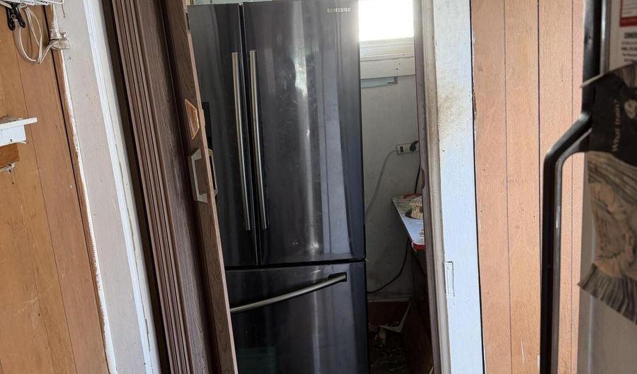 407 Spruce St, Appalachia, VA 24216 - 2 Beds, 1 Bath