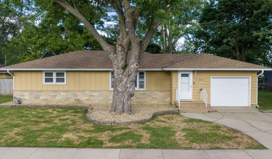 504 14th St NW, Austin, MN 55912 - 3 Beds, 2 Bath