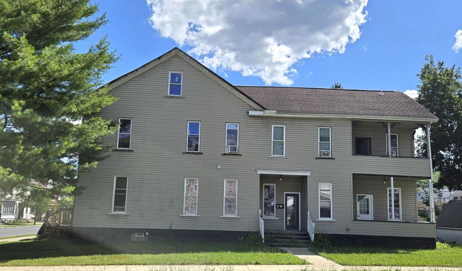3000 Broad Ave, Altoona, PA 16601 - 5 Beds, 2 Bath
