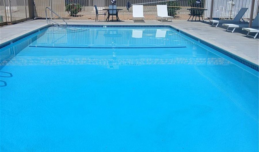 20683 Waalew Rd B68, Apple Valley, CA 92307 - 2 Beds, 2 Bath
