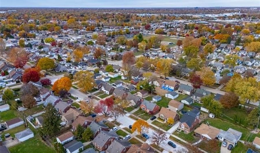 15570 Angelique Ave, Allen Park, MI 48101 - 3 Beds, 2 Bath