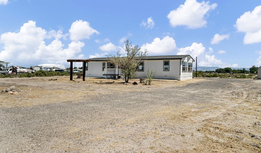 700 Thornbird Dr, Fallon, NV 89406 - 3 Beds, 2 Bath