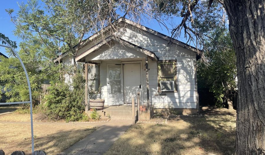 1019 N Roosevelt St, Amarillo, TX 79107 - 2 Beds, 1 Bath