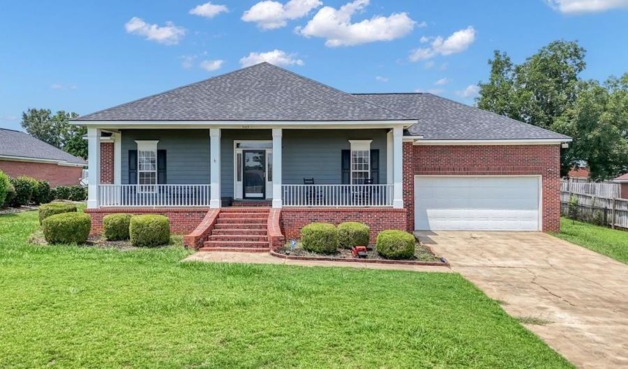 3103 Columbia Ln, Albany, GA 31721 - 3 Beds, 2 Bath