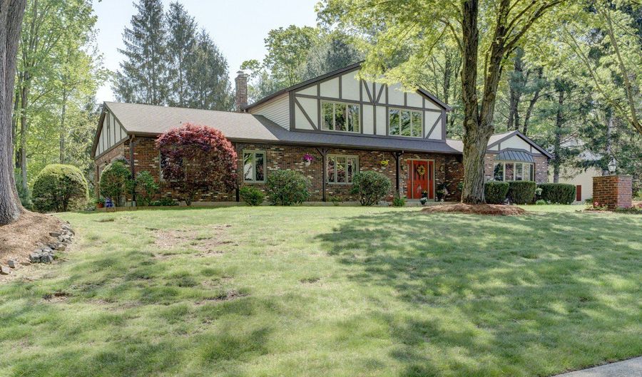 350 Brooke Meadow Rd, Berlin, CT 06037 - 3 Beds, 2 Bath