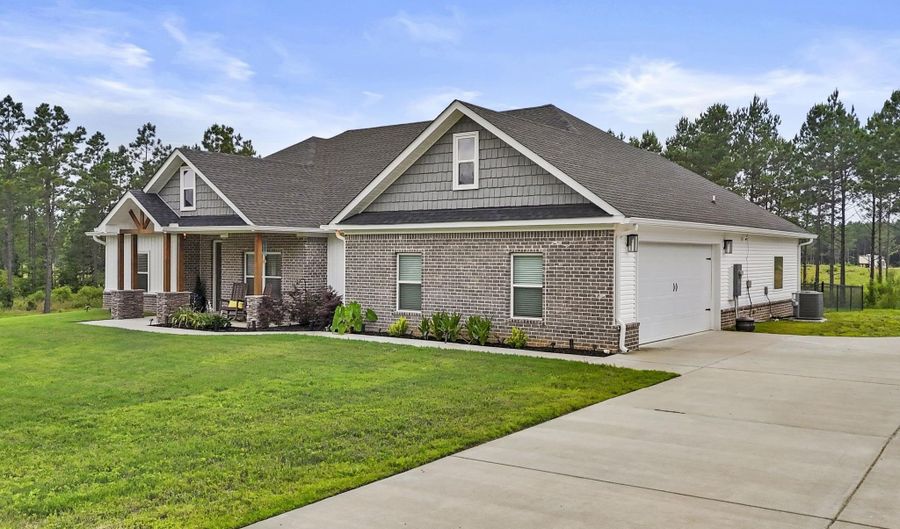 10703 HWY 298, Benton, AR 72019 - 4 Beds, 3 Bath
