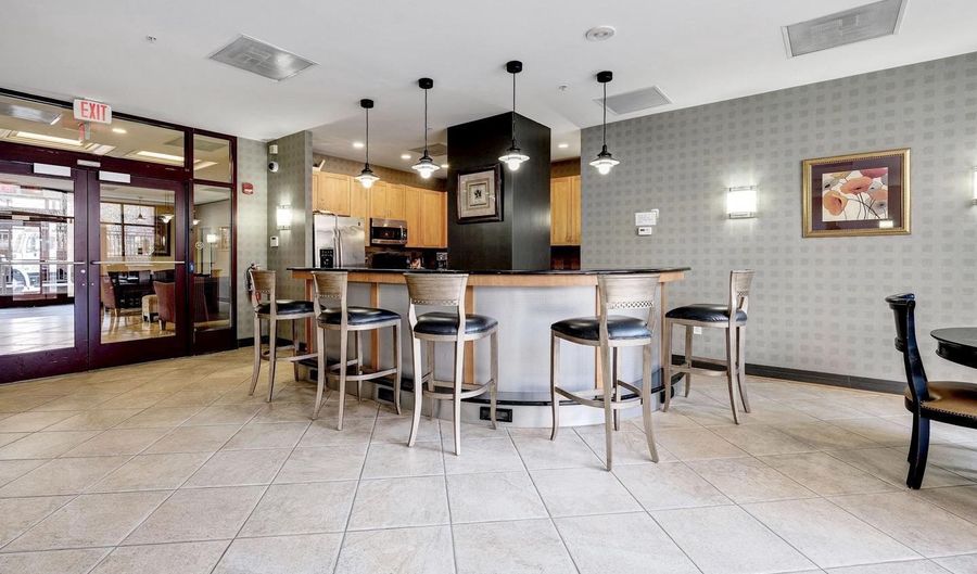 1021 N GARFIELD St N 606, Arlington, VA 22201 - 1 Beds, 1 Bath