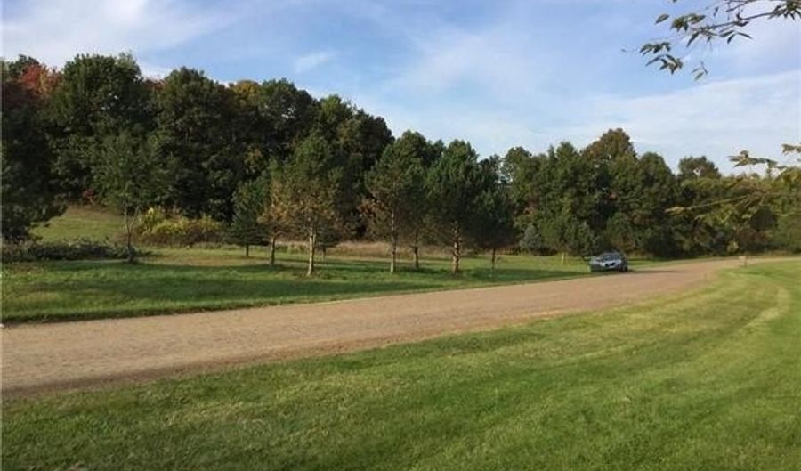RUE DE CAROLYN, Addison Twp., MI 48370 - 0 Beds, 0 Bath