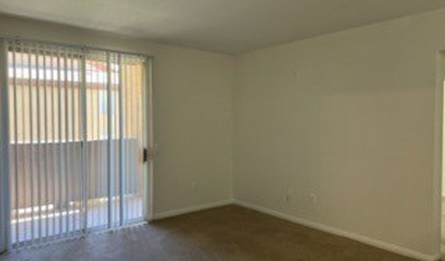 231 W HORIZON RIDGE Pkwy 2618, Henderson, NV 89012 - 2 Beds, 2 Bath