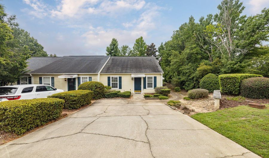 300 Nevis Dr, Augusta, GA 30909 - 2 Beds, 2 Bath
