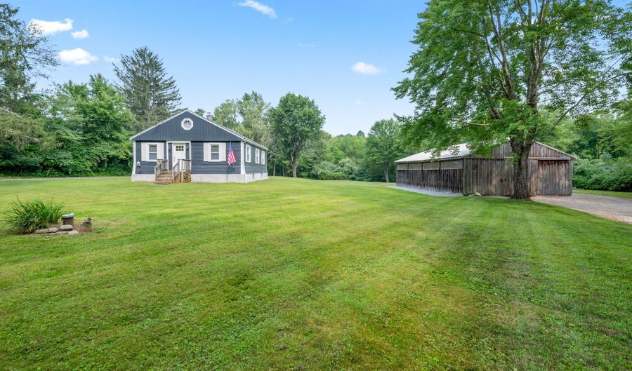 181 Root Rd, Coventry, CT 06238 - 3 Beds, 1 Bath