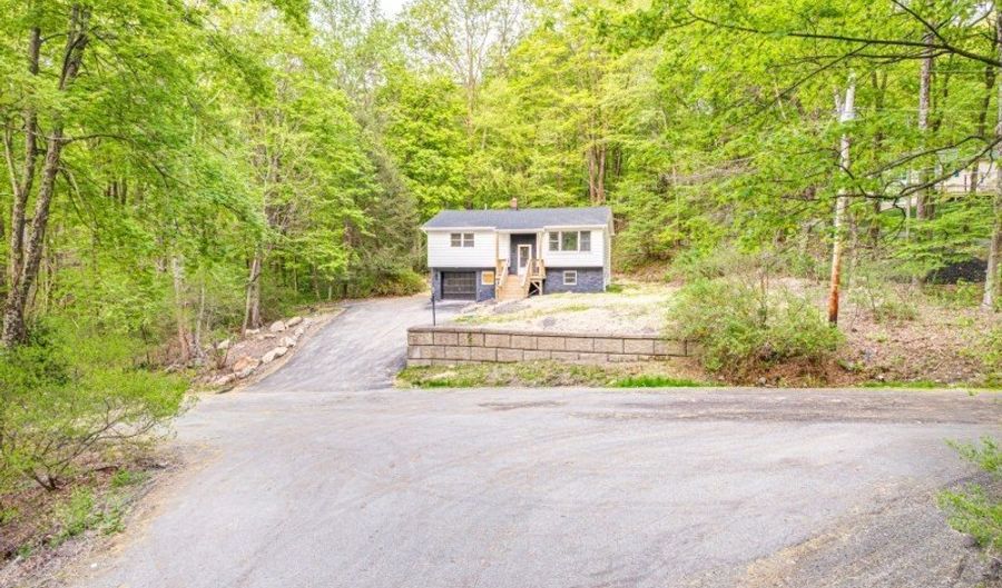 10 Maple Dr, Alloway, NJ 07461 - 3 Beds, 2 Bath
