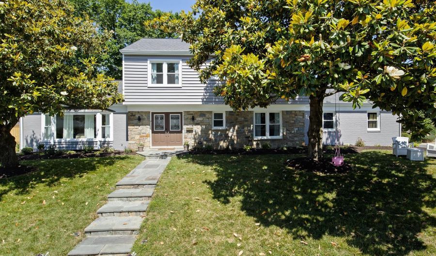 2606 N QUINCY St, Arlington, VA 22207 - 6 Beds, 4 Bath