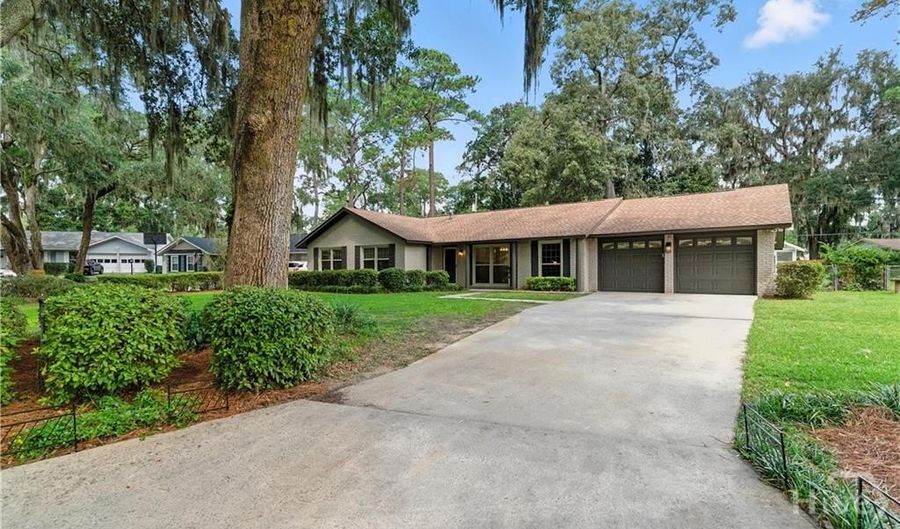 6 Spanish Moss Ct, Savannah, GA 31419 - 3 Beds, 2 Bath