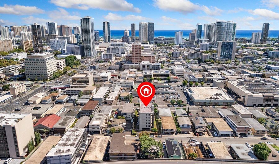 1314 Kinau St 602, Honolulu, HI 96814 - 2 Beds, 2 Bath