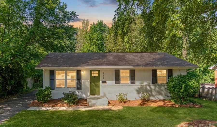 3032 Edsel Pl, Charlotte, NC 28205 - 3 Beds, 2 Bath
