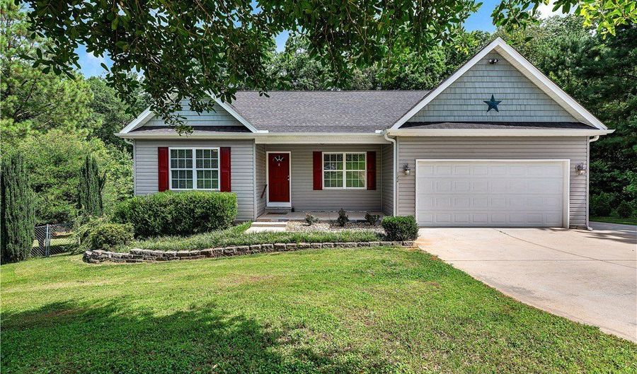 122 Claridge Pl, Belton, SC 29627 - 4 Beds, 2 Bath