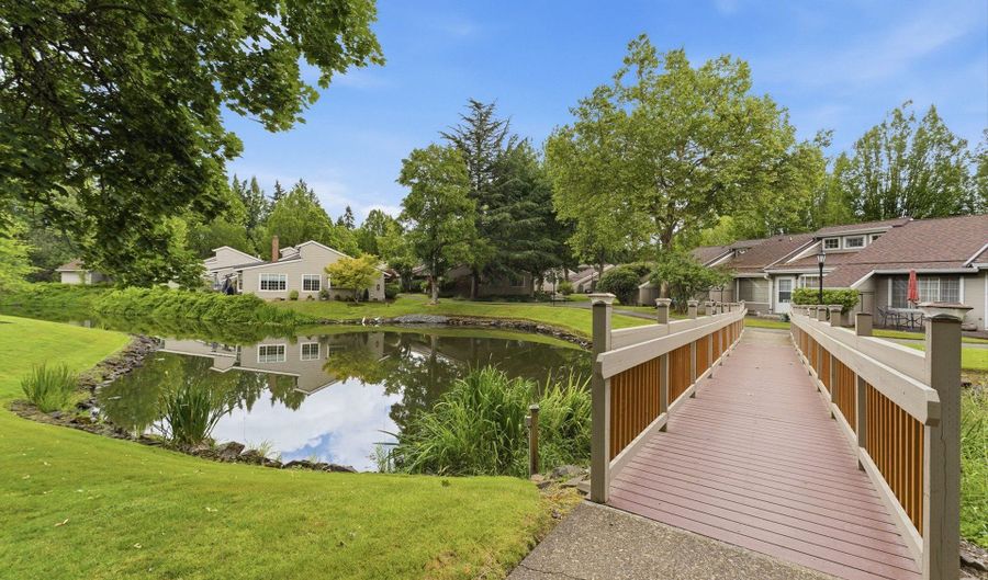 13775 SW SCHOLLS FERRY Rd 217, Beaverton, OR 97008 - 1 Beds, 1 Bath