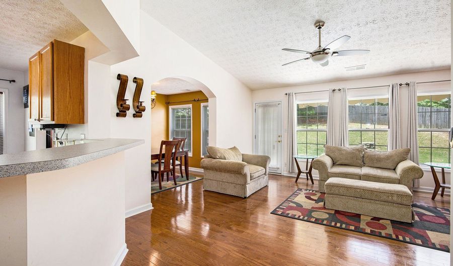 7057 Silver Bend Ovrlk, Austell, GA 30168 - 3 Beds, 2 Bath