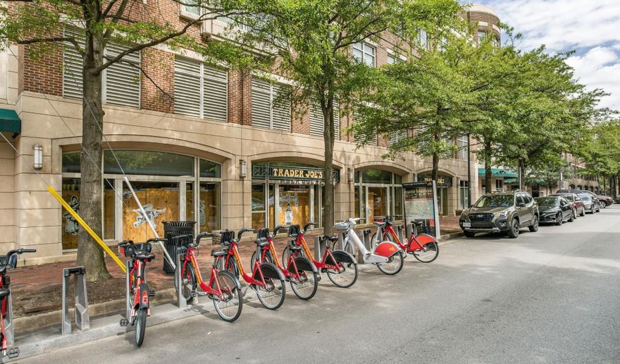 1014 QUEEN St, Alexandria, VA 22314 - 2 Beds, 3 Bath