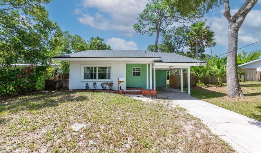378 PLAZA, Atlantic Beach, FL 32233 - 3 Beds, 1 Bath