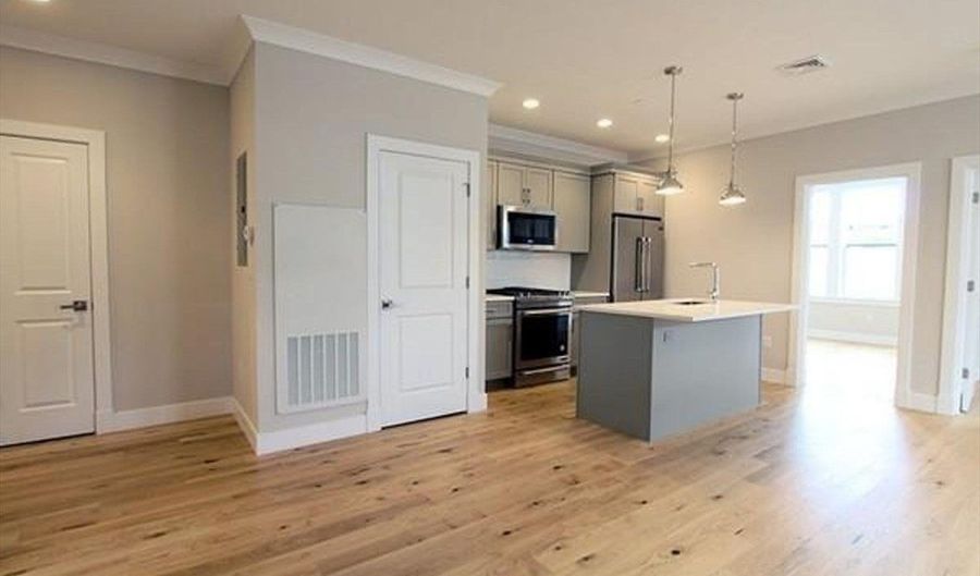 31 Orleans St Unit 303, Boston, MA 02128 - 2 Beds, 1 Bath