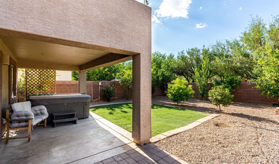 726 W Calle Ormino, Sahuarita, AZ 85629 - 5 Beds, 3 Bath