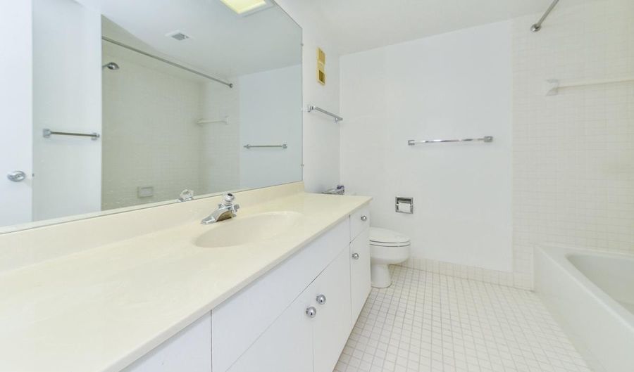 1016 S WAYNE St #408, Arlington, VA 22204 - 2 Beds, 2 Bath