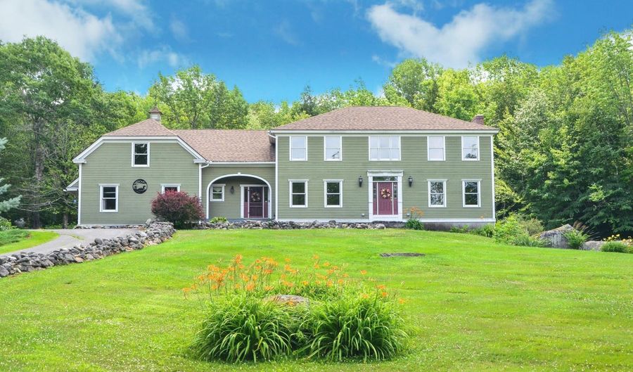 114 Loon Call Dr, Belgrade, ME 04917 - 4 Beds, 4 Bath