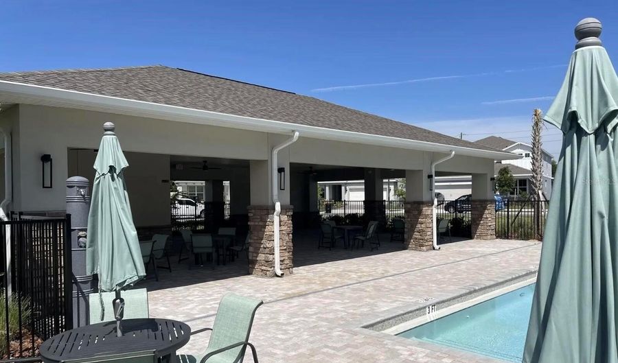 4087 ROAMING BROOK Dr, Apopka, FL 32712 - 4 Beds, 3 Bath
