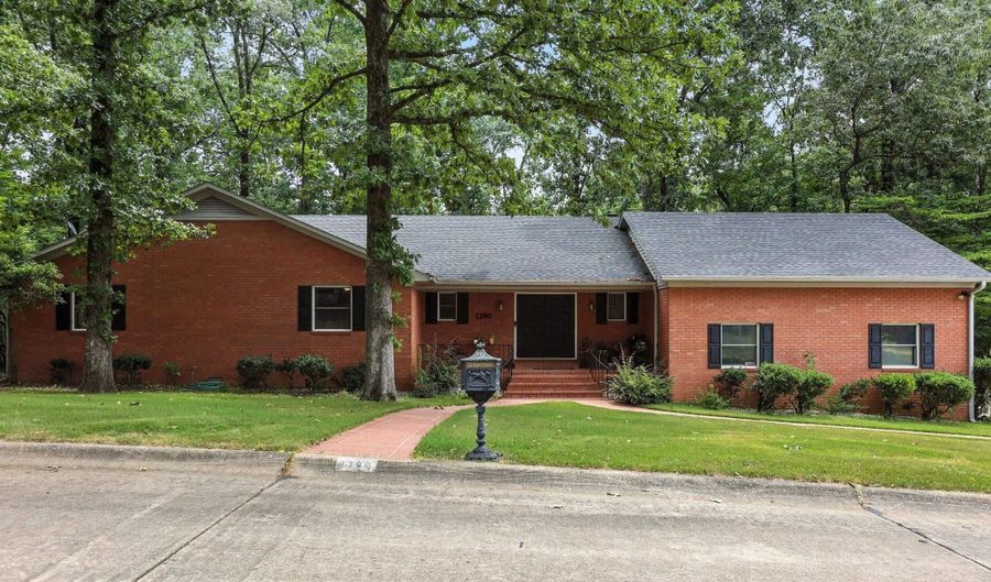 1190 Cambridge Cir, Benton, AR 72019 - 3 Beds, 3 Bath