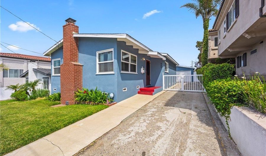 659 6th St, Hermosa Beach, CA 90254 - 3 Beds, 1 Bath