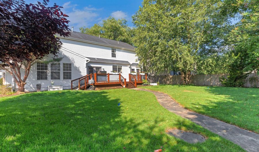 17002 ASPEN LEAF Dr, Bowie, MD 20716 - 5 Beds, 4 Bath