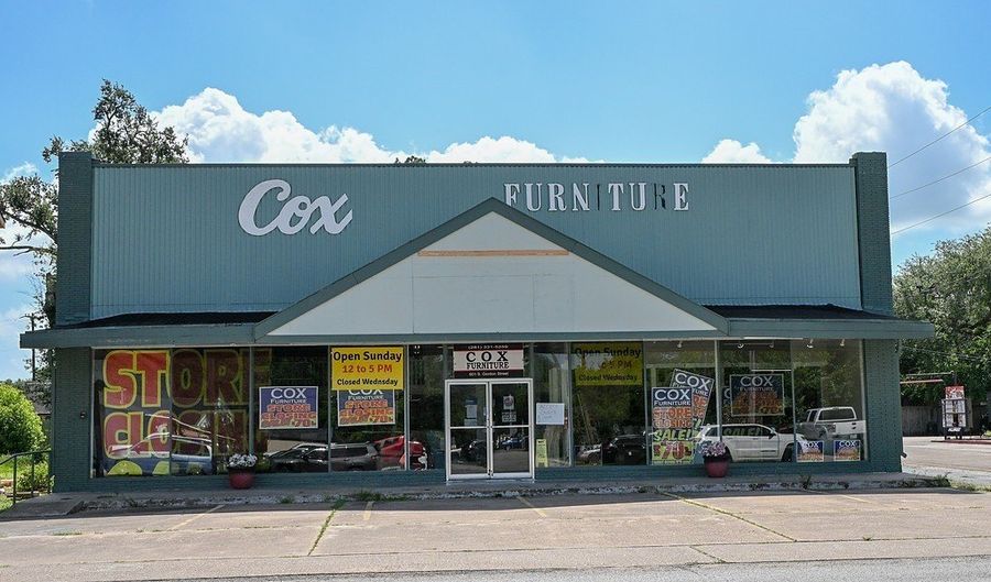 601 S Gordon St, Alvin, TX 77511 - 0 Beds, 1 Bath