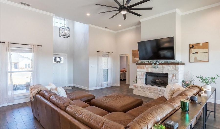 107 Kleingrass Rd, Abilene, TX 79606 - 4 Beds, 3 Bath