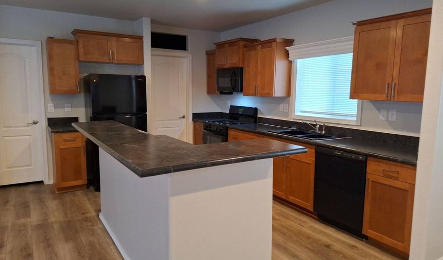1 Vista Del Rio 44, Belen, NM 87002 - 3 Beds, 2 Bath