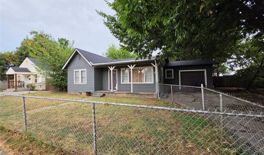 6908 NW 42nd St, Bethany, OK 73008 - 3 Beds, 2 Bath