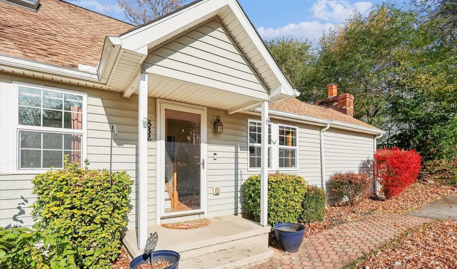 832 CLIFTON Ave, Arnold, MD 21012 - 4 Beds, 2 Bath