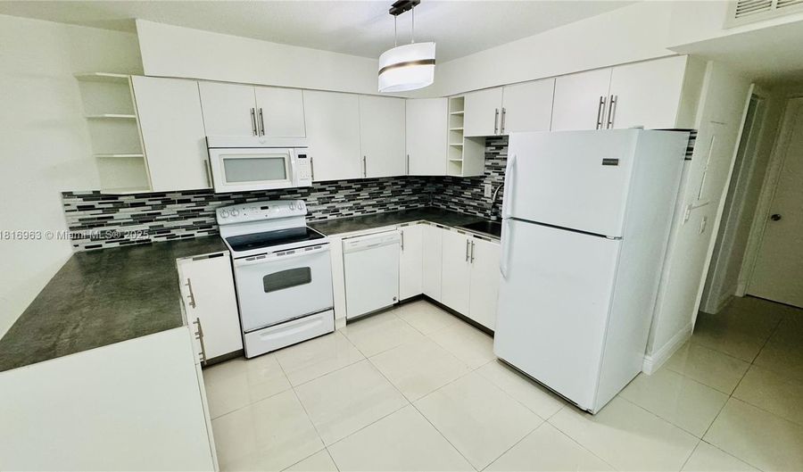 1120 102nd St 7, Bay Harbor Islands, FL 33154 - 1 Beds, 1 Bath
