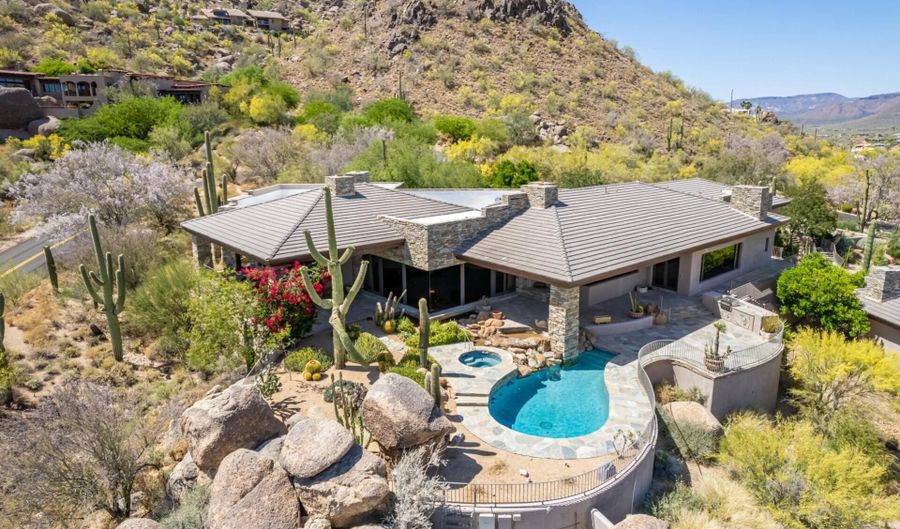 6901 E RESTIN Rd, Carefree, AZ 85377 - 4 Beds, 5 Bath
