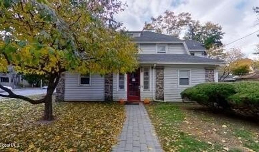 100 Ryckman Ave 1, Albany, NY 12208 - 3 Beds, 1 Bath