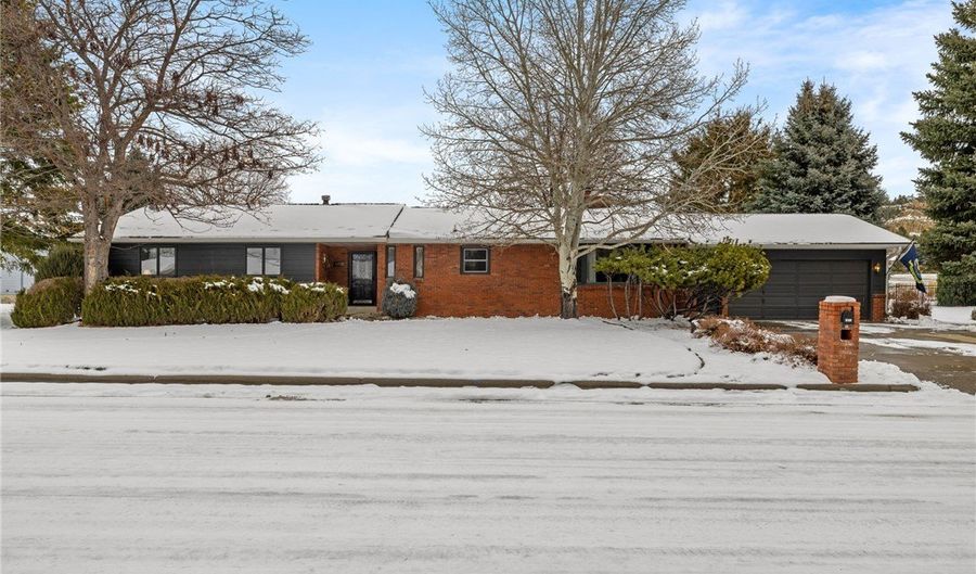 5915 Sam Snead, Billings, MT 59106 - 4 Beds, 3 Bath