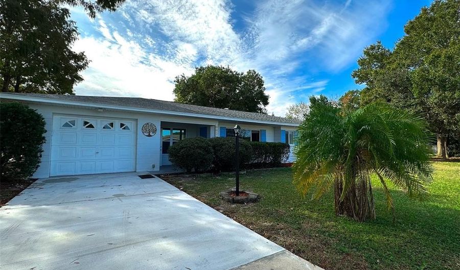 6620 BURLINGTON Ave N, St. Petersburg, FL 33710 - 3 Beds, 2 Bath